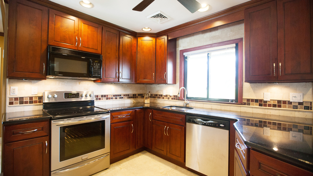 401 Twin Lane S, Wantagh, NY, 11793 Scene 3