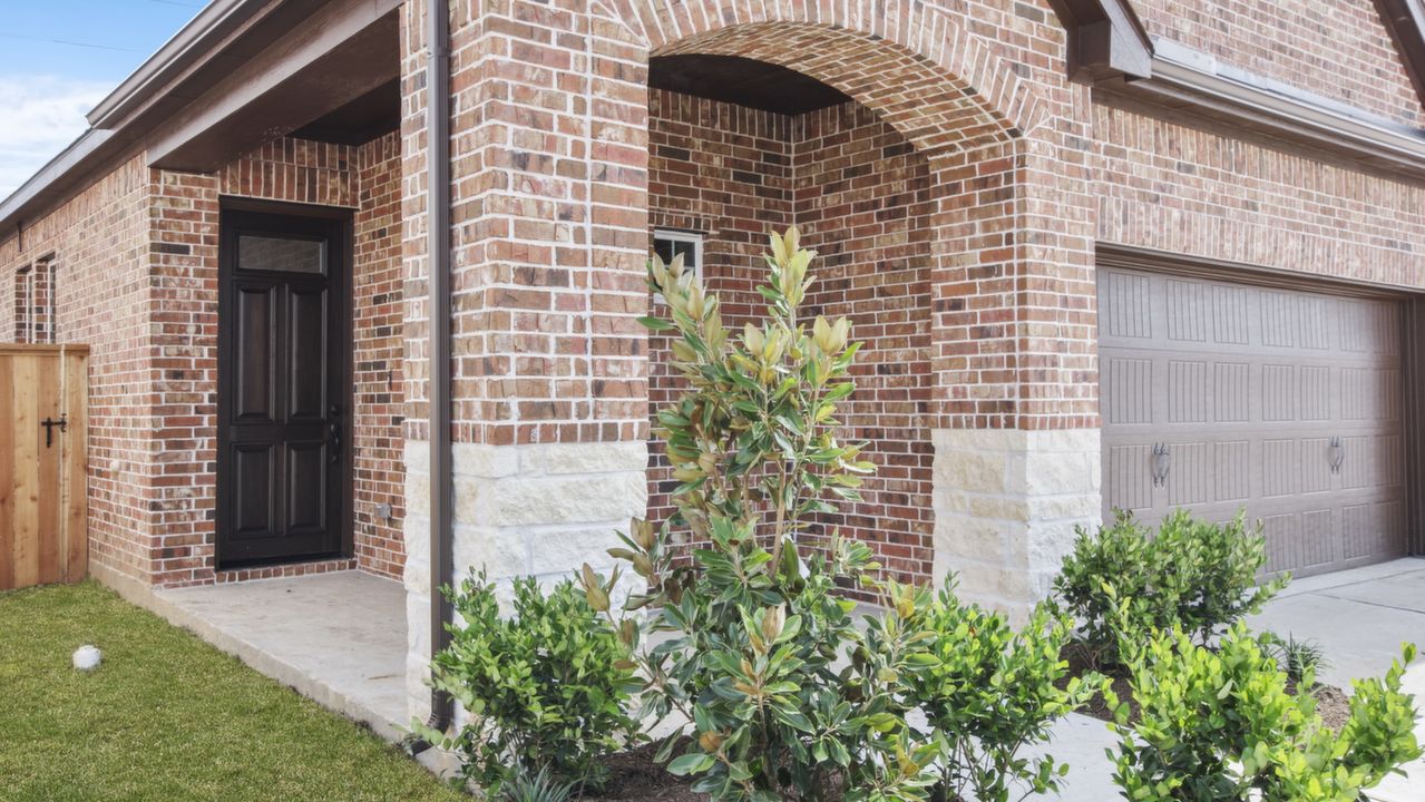 27011BrightonValleyWay_003