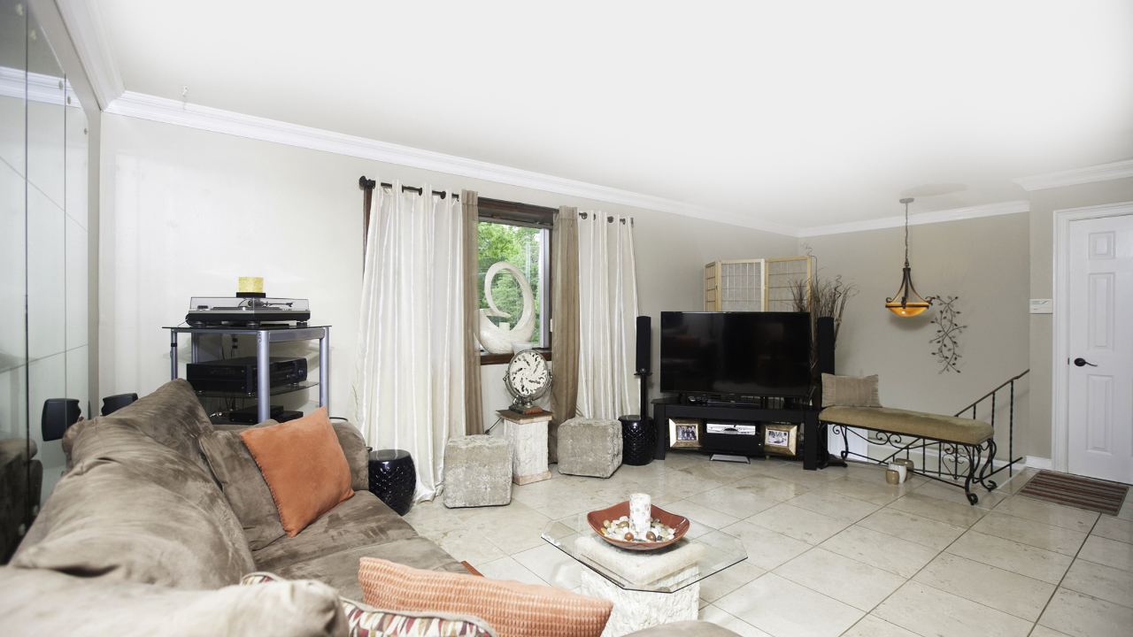 53 Van Buren Street, Mastic, NY, 11950 Scene 2