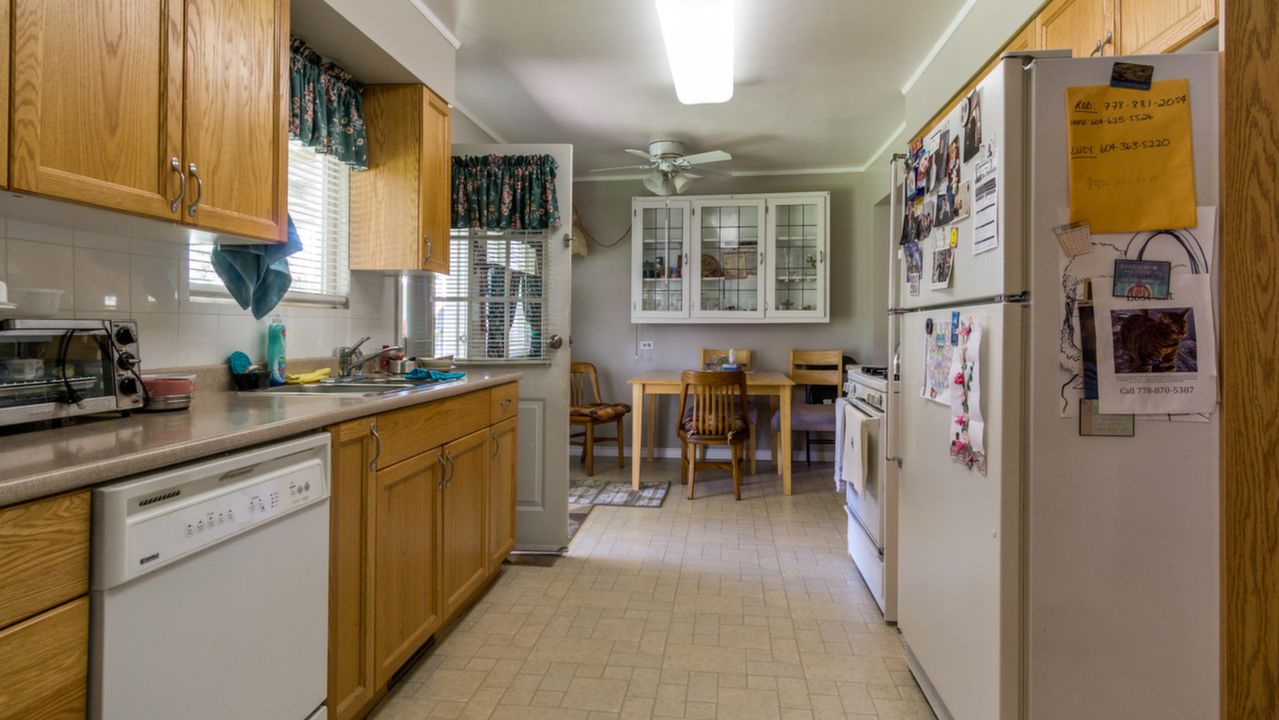 10323 128 STREET, Surrey, BC, V3T 2Z5 Scene 3