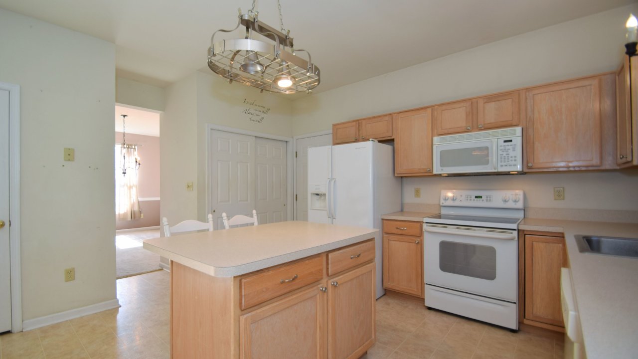 12 Kristen Cir, Pottstown, PA, 19464 Scene 2