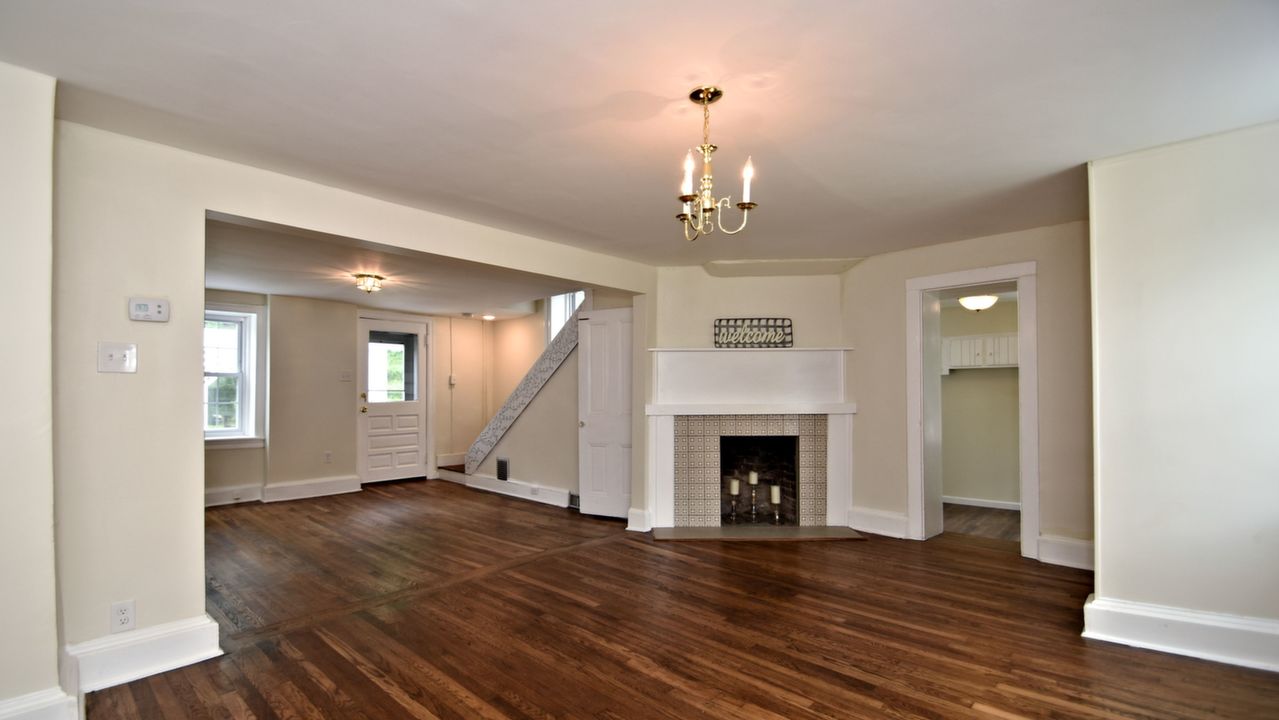 15 Buck Rd, Holland, PA, 18966 Scene 2