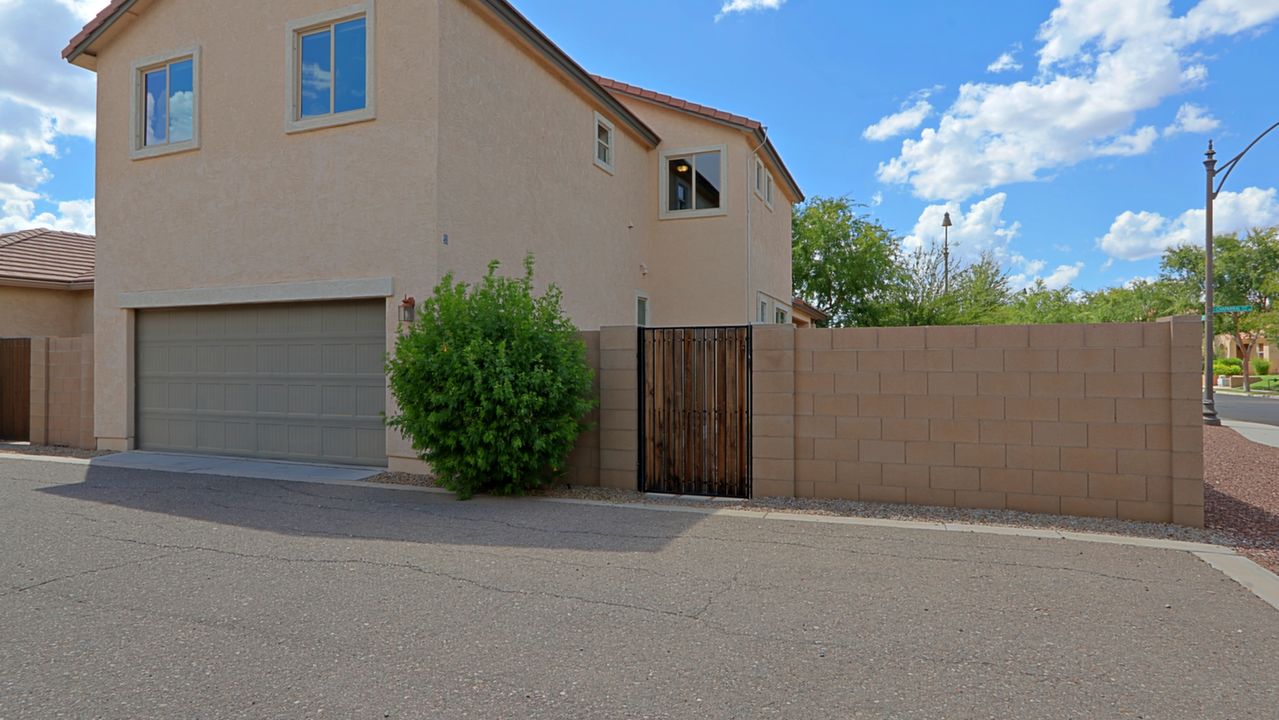 Garage and Extra Parking