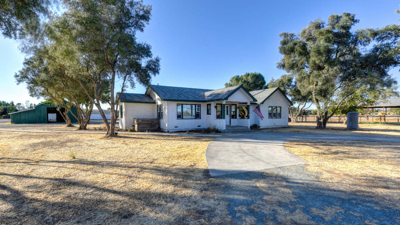 9760 Dillard Rd, Wilton, CA, 95693 Scene 2