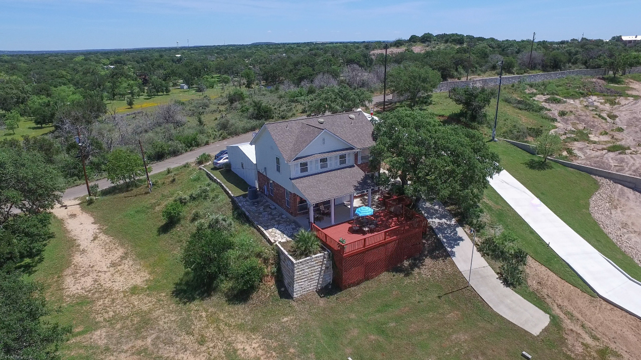 1526 Hill Top Drive, Granite Shoals, TX, 78654 Scene 1