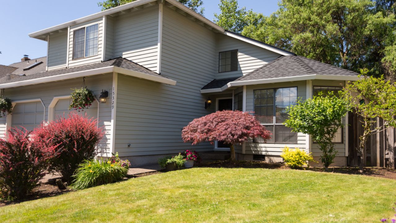 15329 SW Thurston Ln.,, Portland, OR, 97224 Scene 2