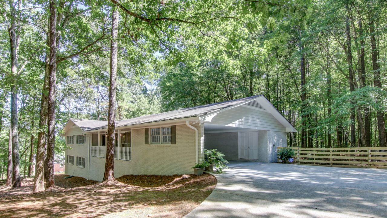 100 Bunnie Trl, Ellenwood, GA, 30294 Scene 2