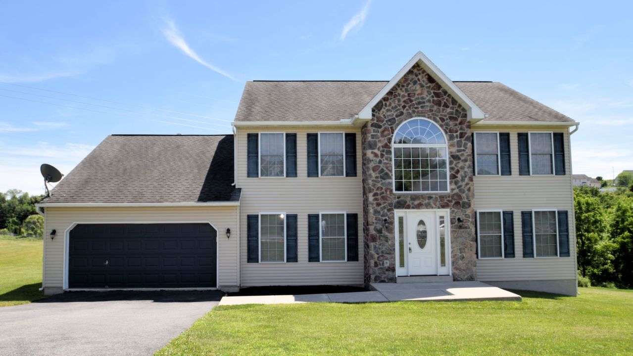 5026 Pepper Ln, Douglassvile, PA, 19518 Scene 1