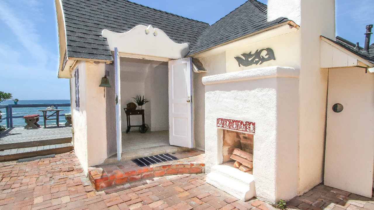 2031 S. Pacific St., Oceanside, CA, 92054 Scene 4