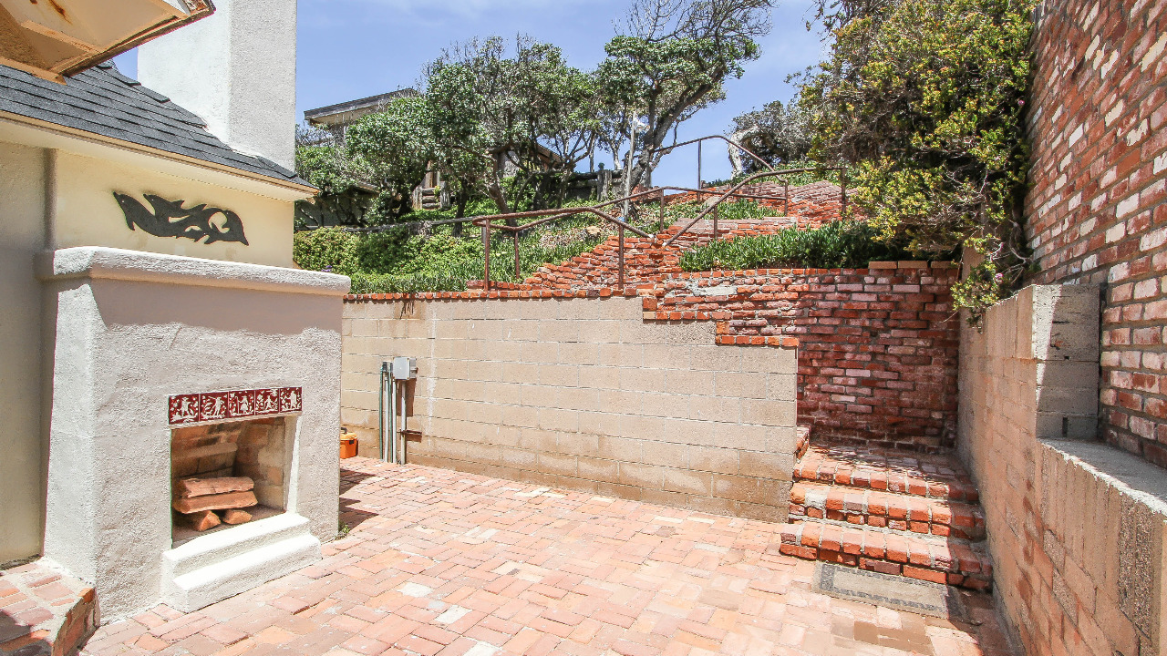 2031 S. Pacific St., Oceanside, CA, 92054 Scene 3