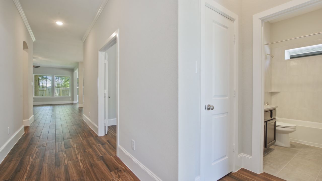 3809HawthornShadowCt_004