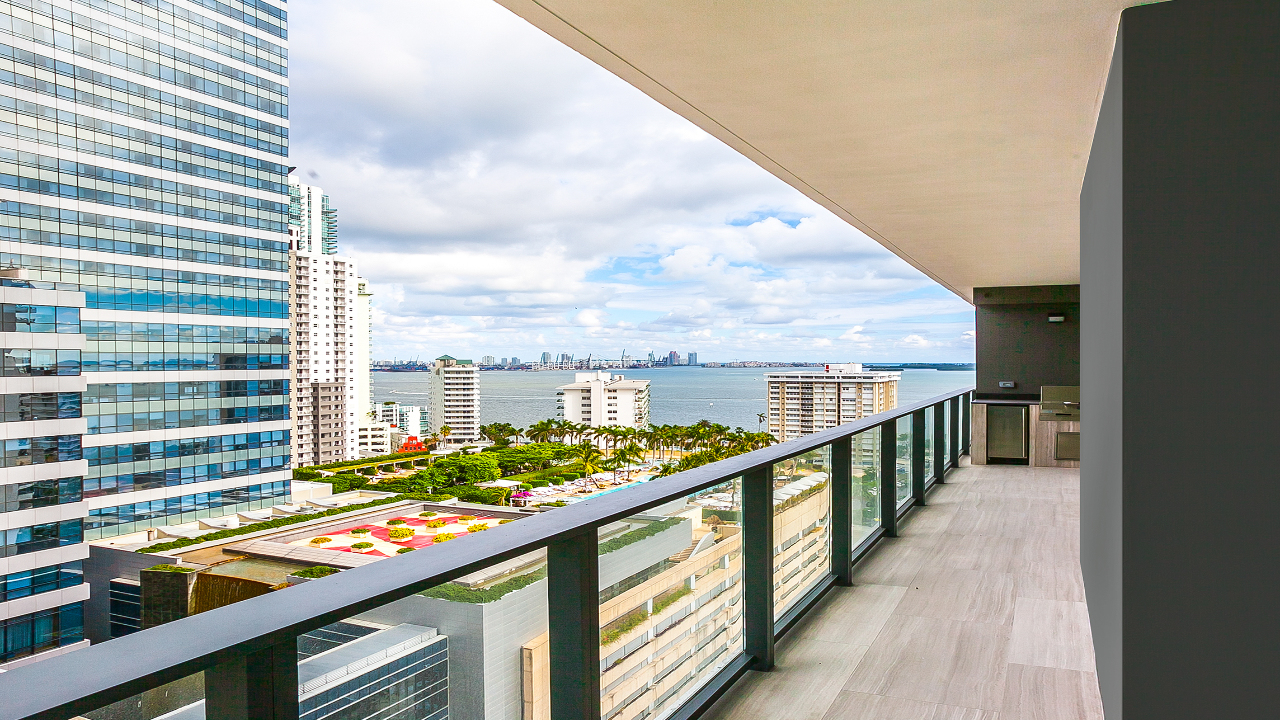 Echo-Brickell-#1606-03