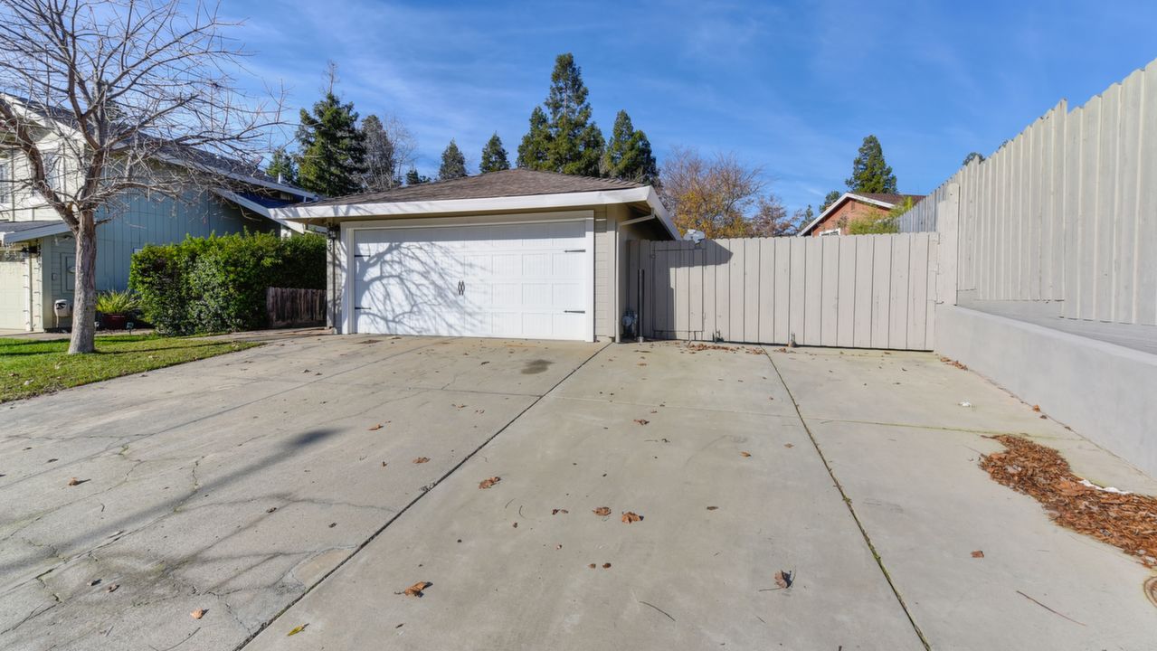 3253 Lowther Way, Antelope, CA, 95843 Scene 2