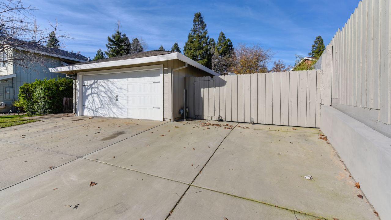 3253 Lowther Way, Antelope, CA, 95843 Scene 3