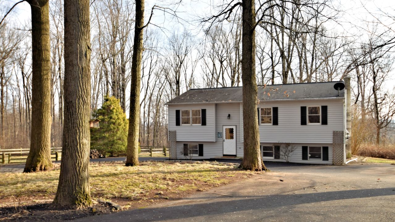 2474 N Hill Camp Road, Pottstown, PA, 19465 Scene 1