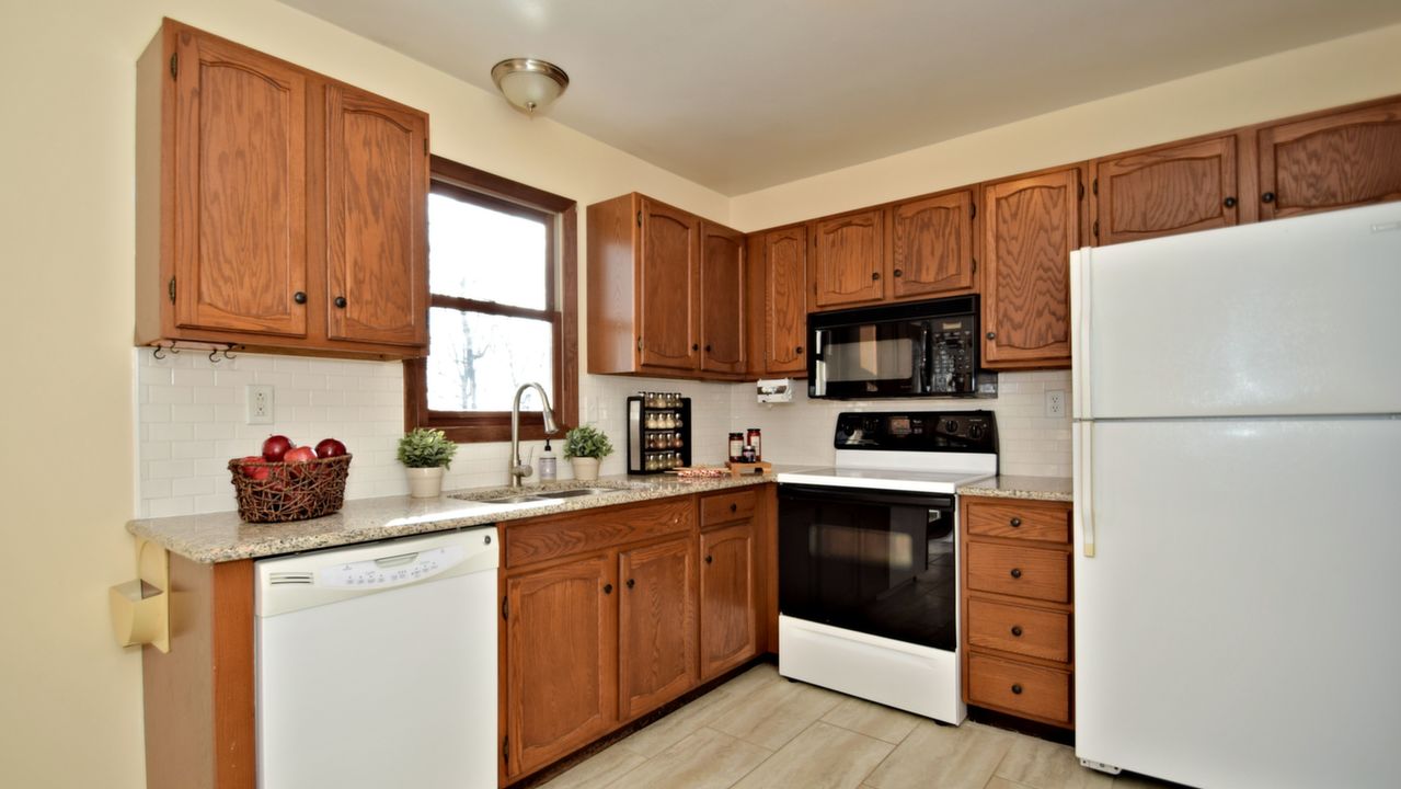 2474 N Hill Camp Road, Pottstown, PA, 19465 Scene 3