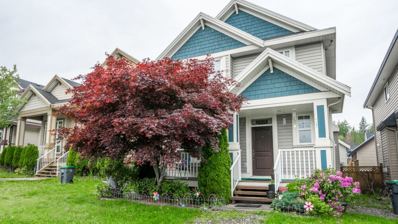 6081 148 St, Surrey, BC, V3S 3W5 Scene 1