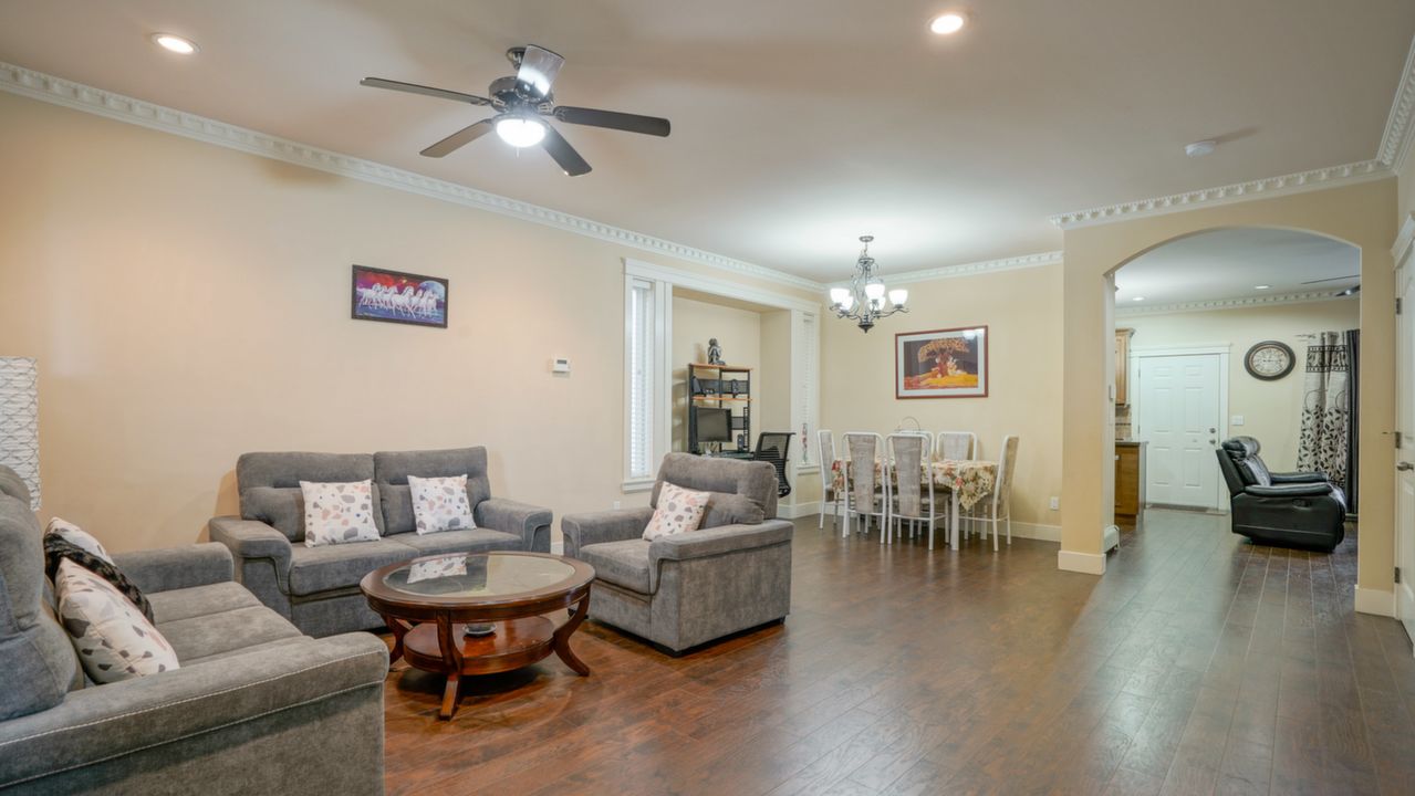 6081 148 St, Surrey, BC, V3S 3W5 Scene 2