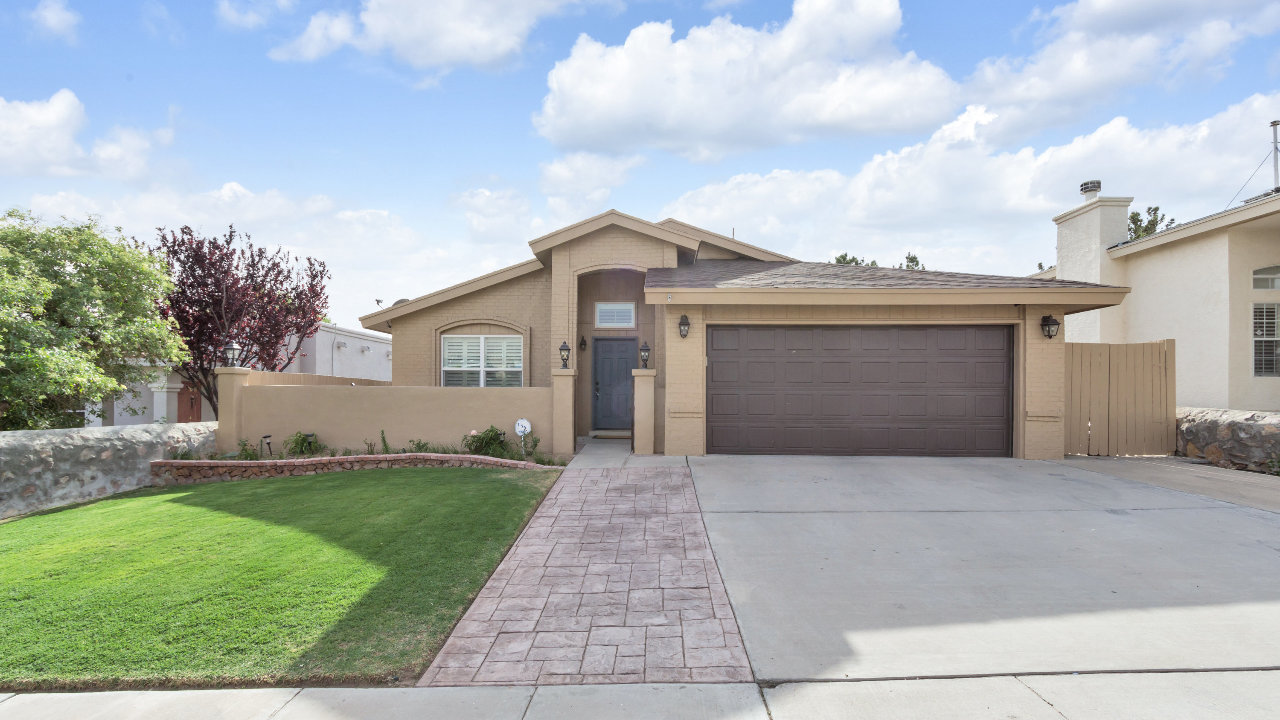 7067 Crown Ridge, El Paso, TX, 79912 Scene 1