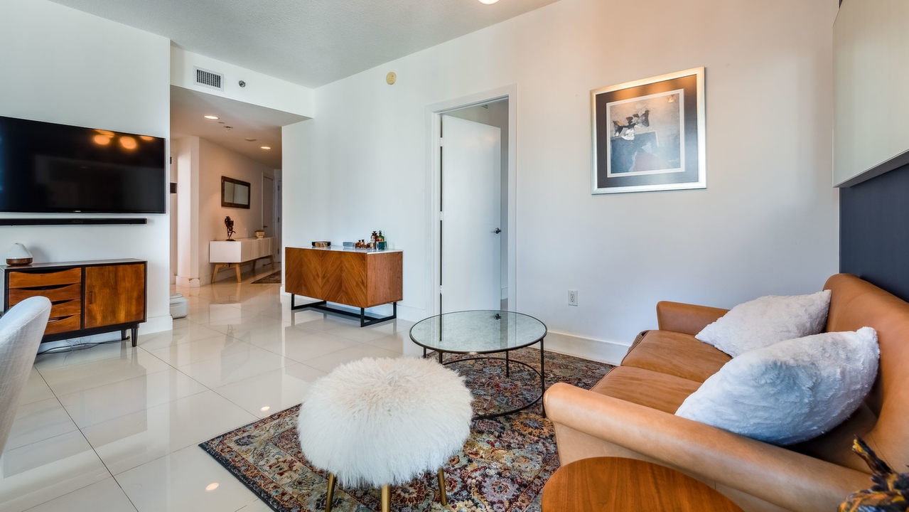 1060 Brickell #1717-04