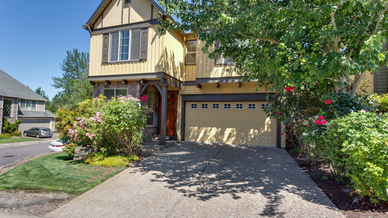 16297 SW Bray Ln.,, Tigard, OR, 97224 Scene 2