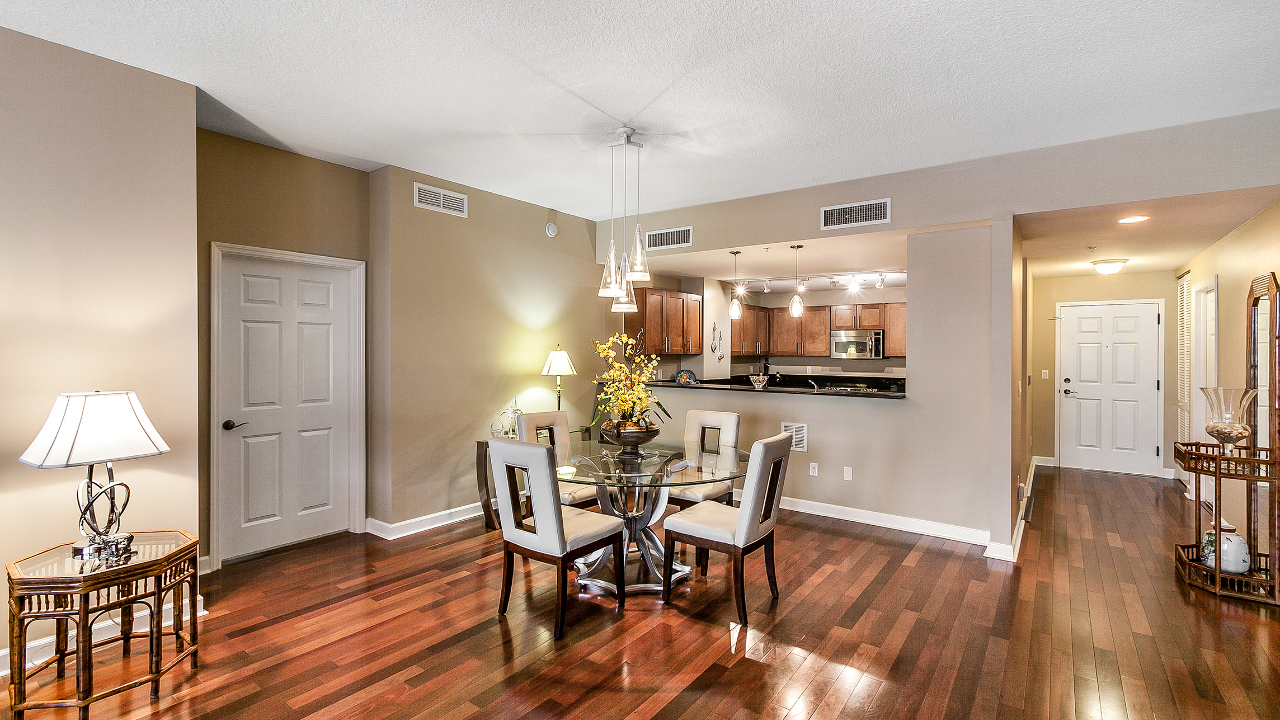 Colonnade-#428-03