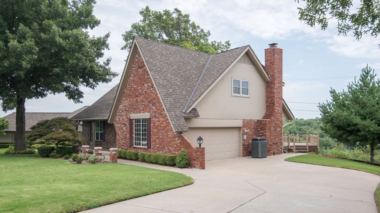 2 Car Attached Garage