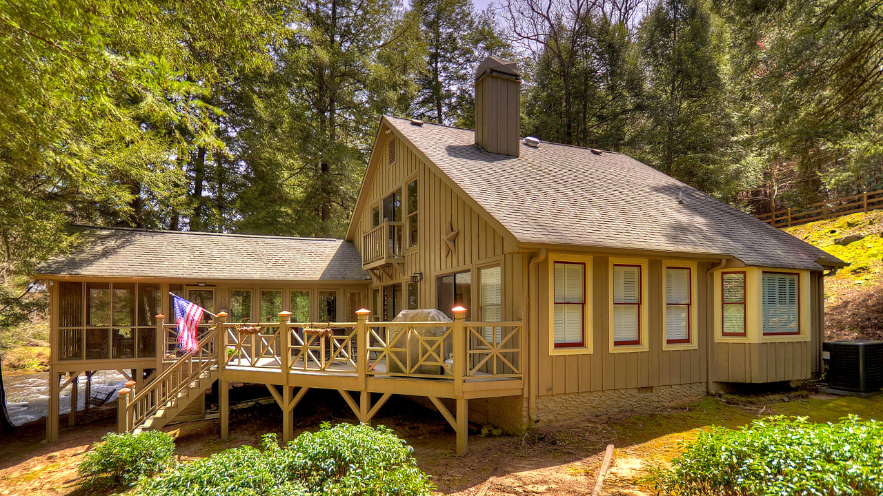 275 Blackberry Falls Ln, Ellijay, GA, 30536 Scene 2