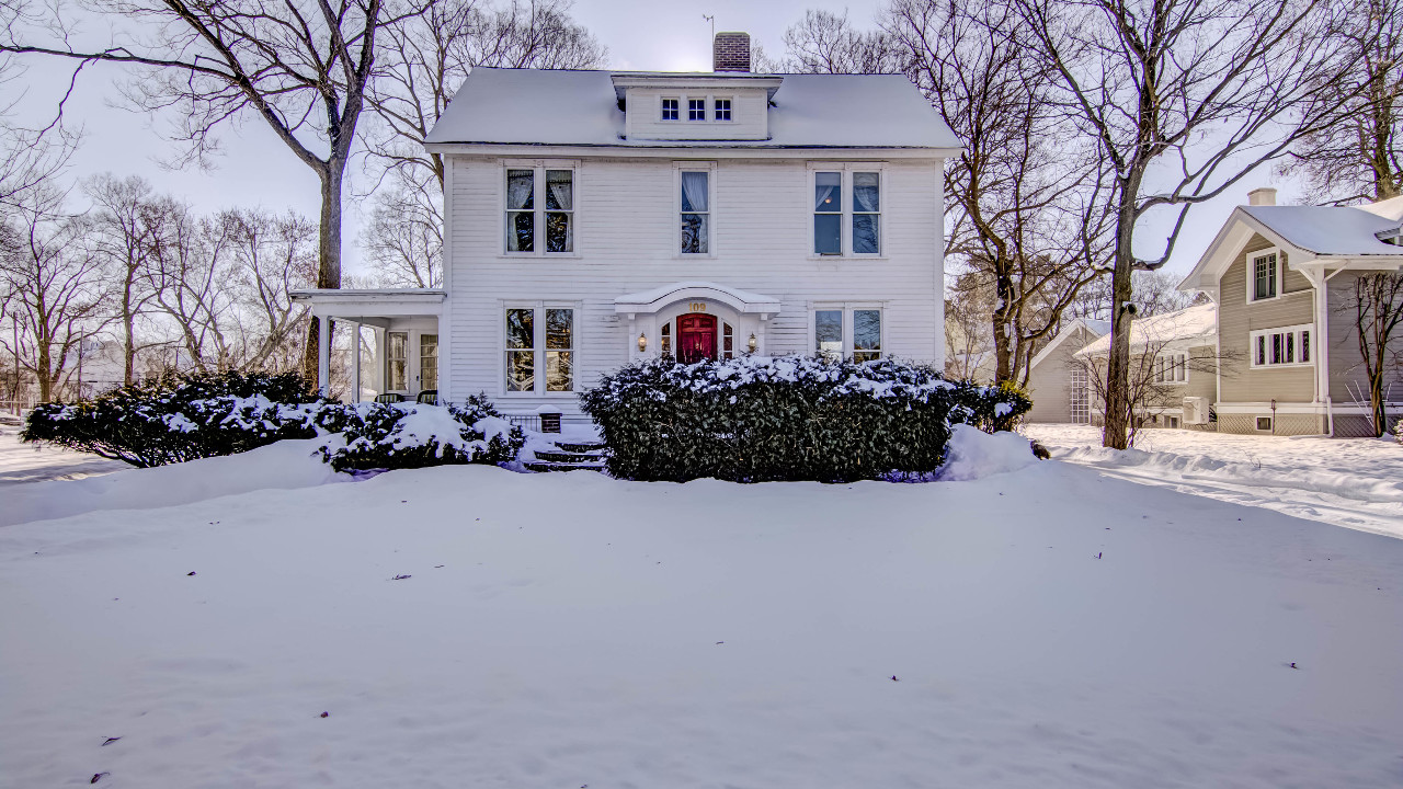 Call Angela Welch (715) 523-0556