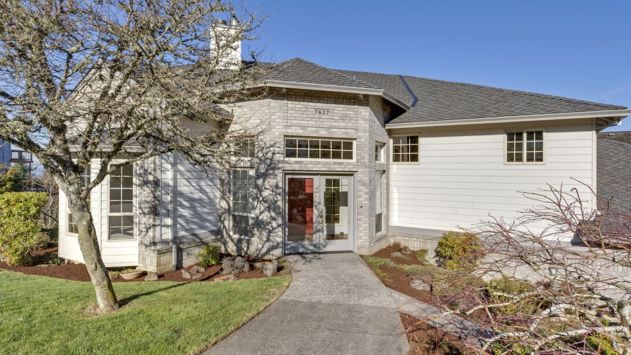 7627 SE 140th Dr, Portland, OR, 97236 Scene 1