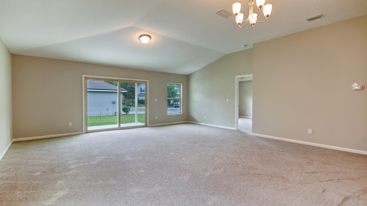 Living Room / Dining Room