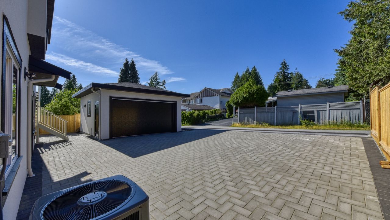 1577 Charland Ave, Coquitlam, BC, V3K 3L8 Scene 3