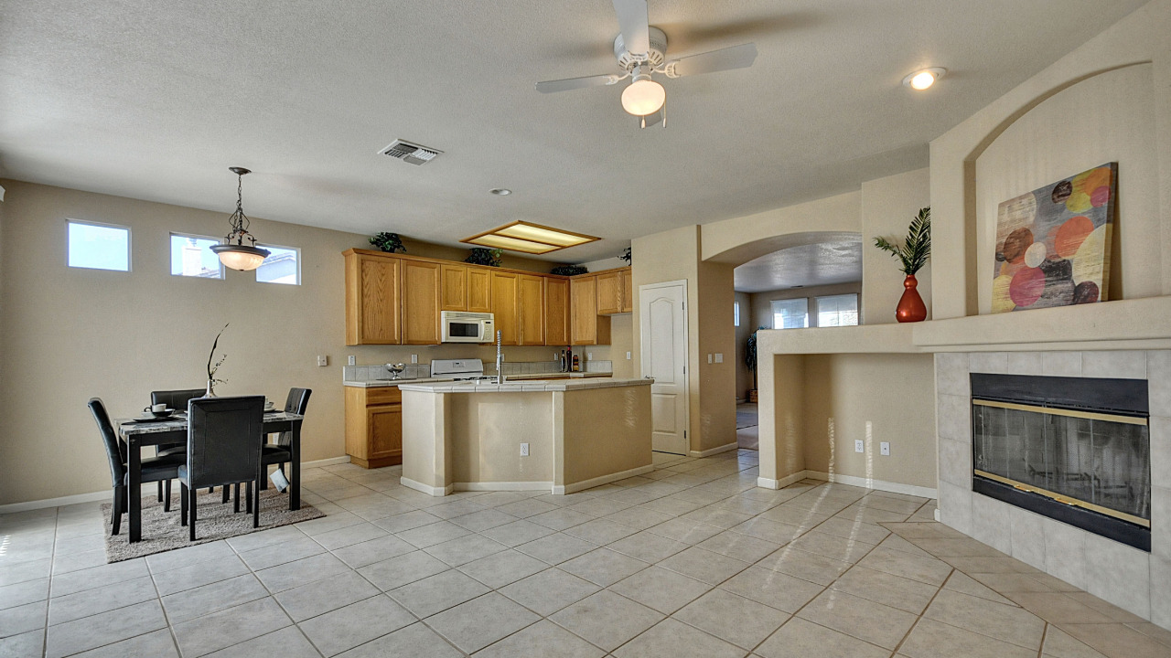 8680 Ardith Dr, Sacramento, CA, 95828 Scene 2