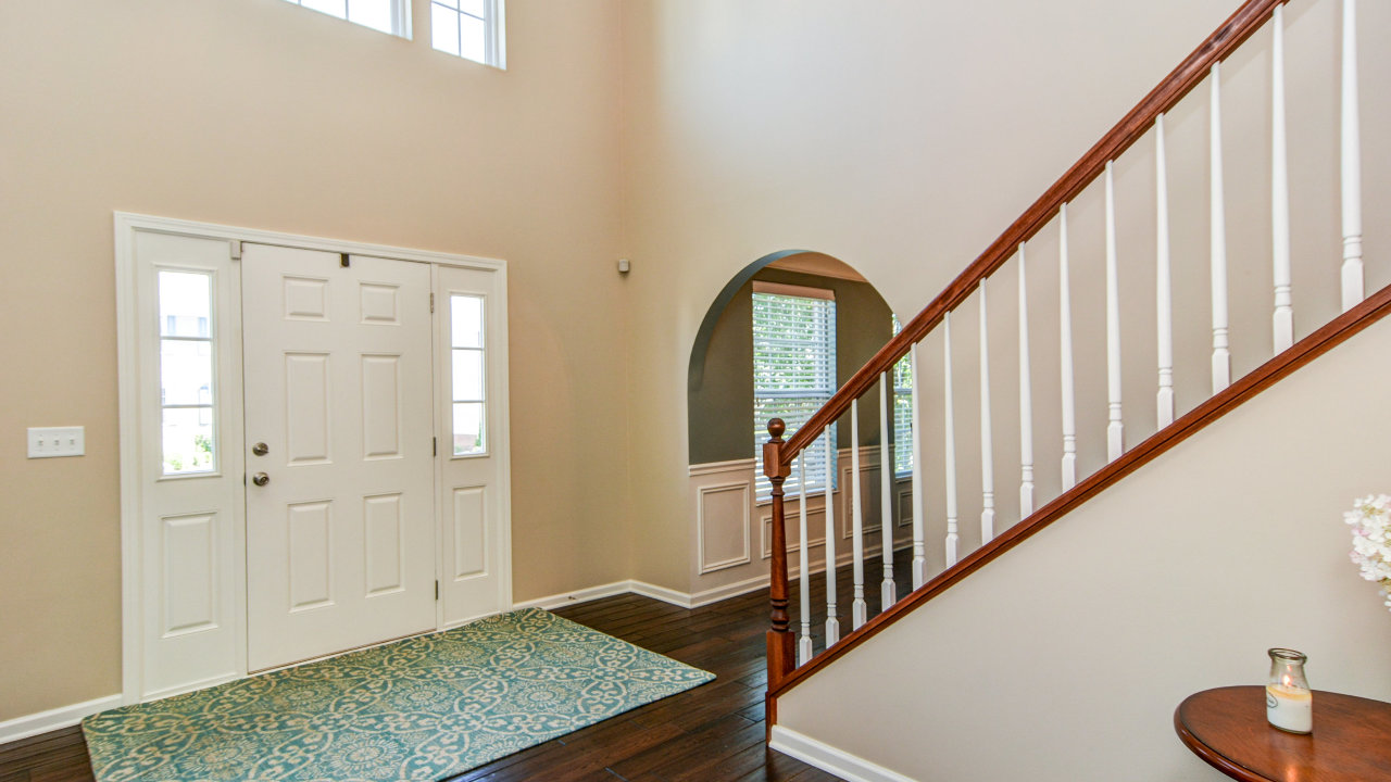 1050 Sweet Brier Dr_3