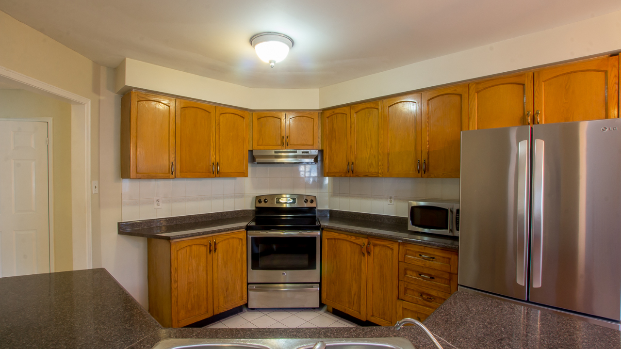 188 Rainforest Dr, Brampton, ON, L6R 1A4 Scene 3