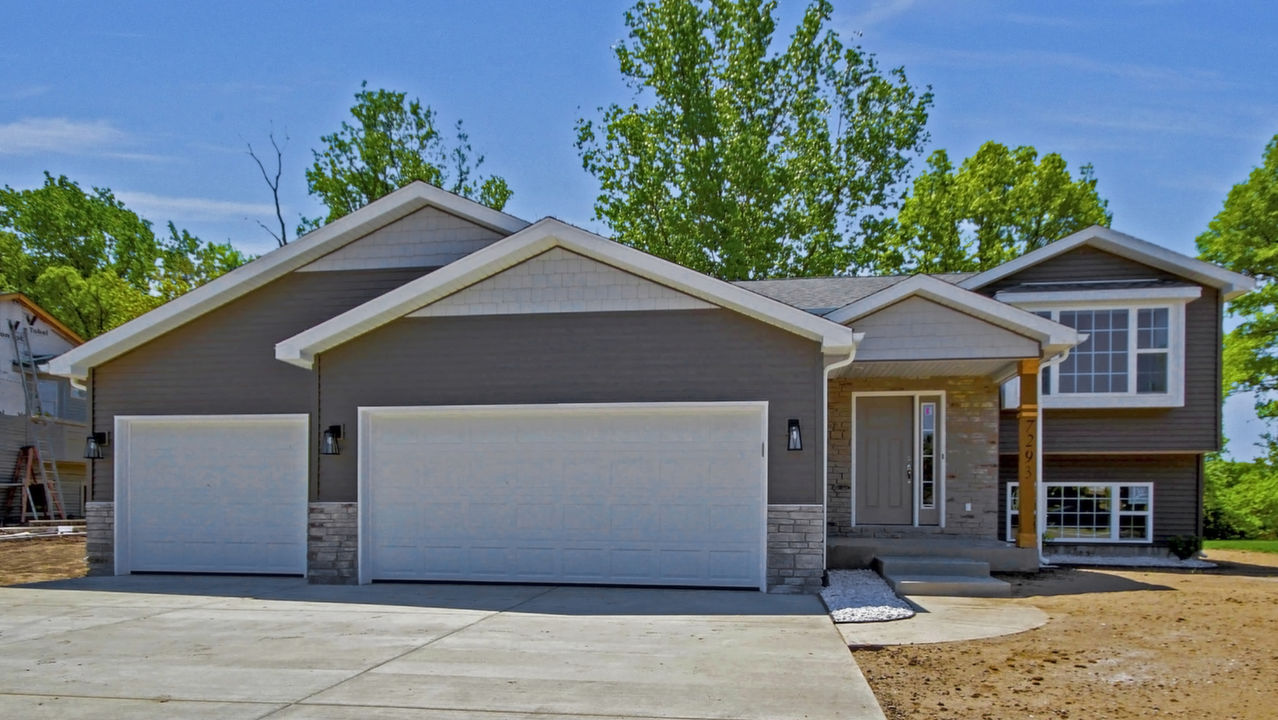 7293 Bracken Parkway	