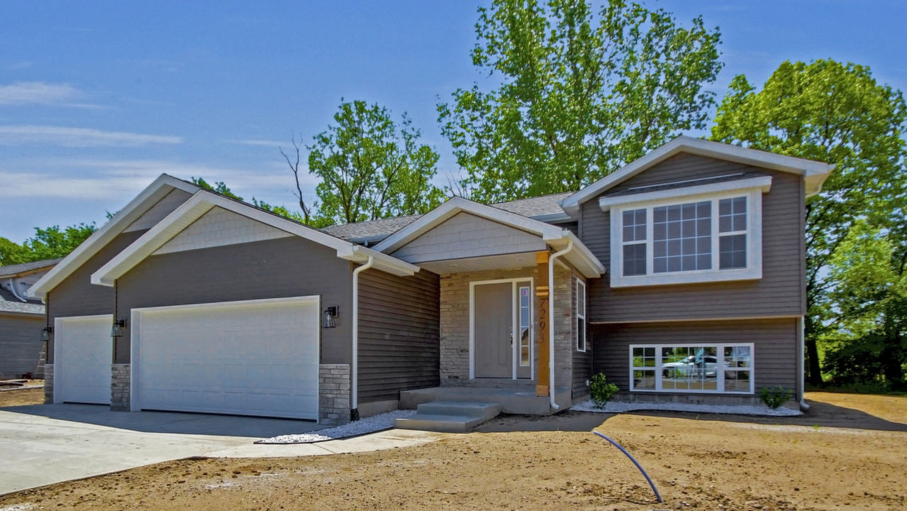 7293 Bracken Parkway	