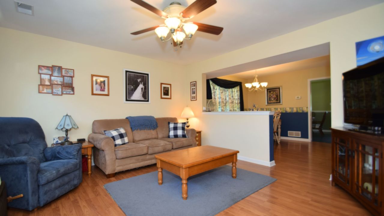 9 Brownstone Dr, Horsham, PA, 19044 Scene 2