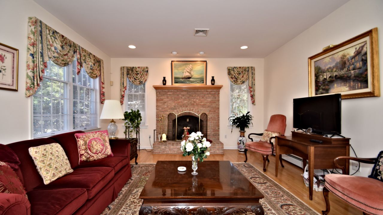 407 Appian Way, Doylestown, PA, 18901 Scene 2