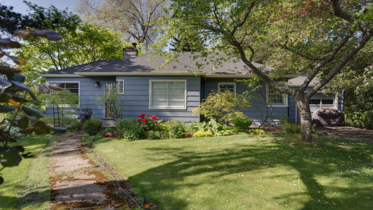 9335 SW 35th Ave.,, Portland, OR, 97219 Scene 2