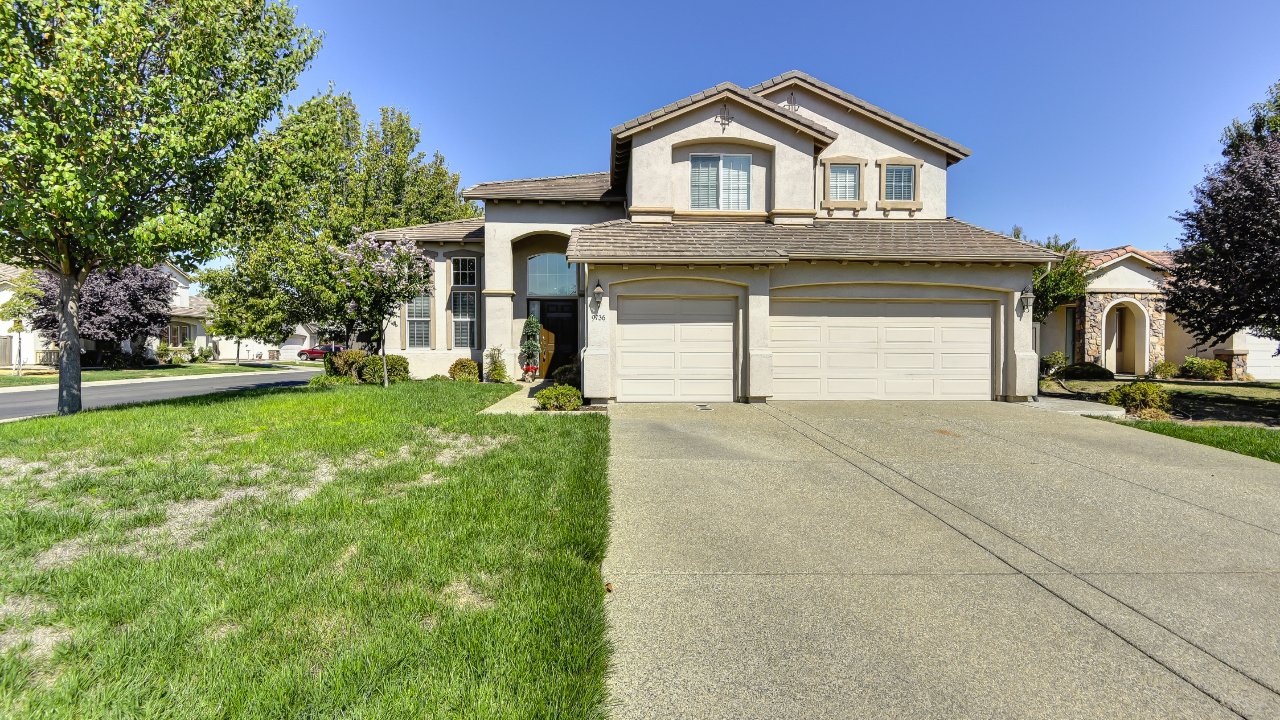 9736 Country Falls Ln, Elk Grove, CA, 95757 Scene 1