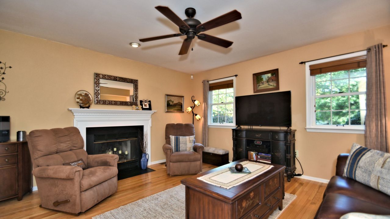 1525 Isaacs Ct, Ambler, PA, 19002 Scene 4