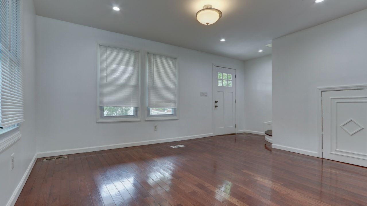 86 Lownders Ave, Huntington Station, NY, 11746 Scene 3