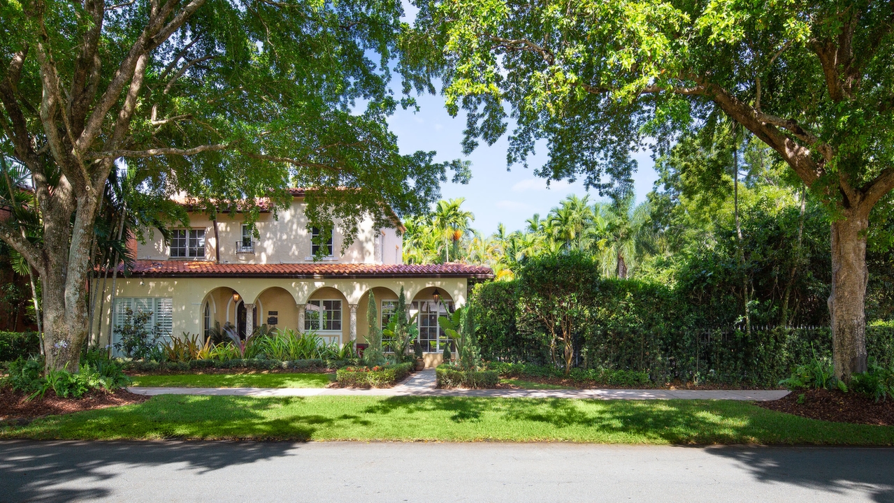 5004-Alhambra-Cir-03