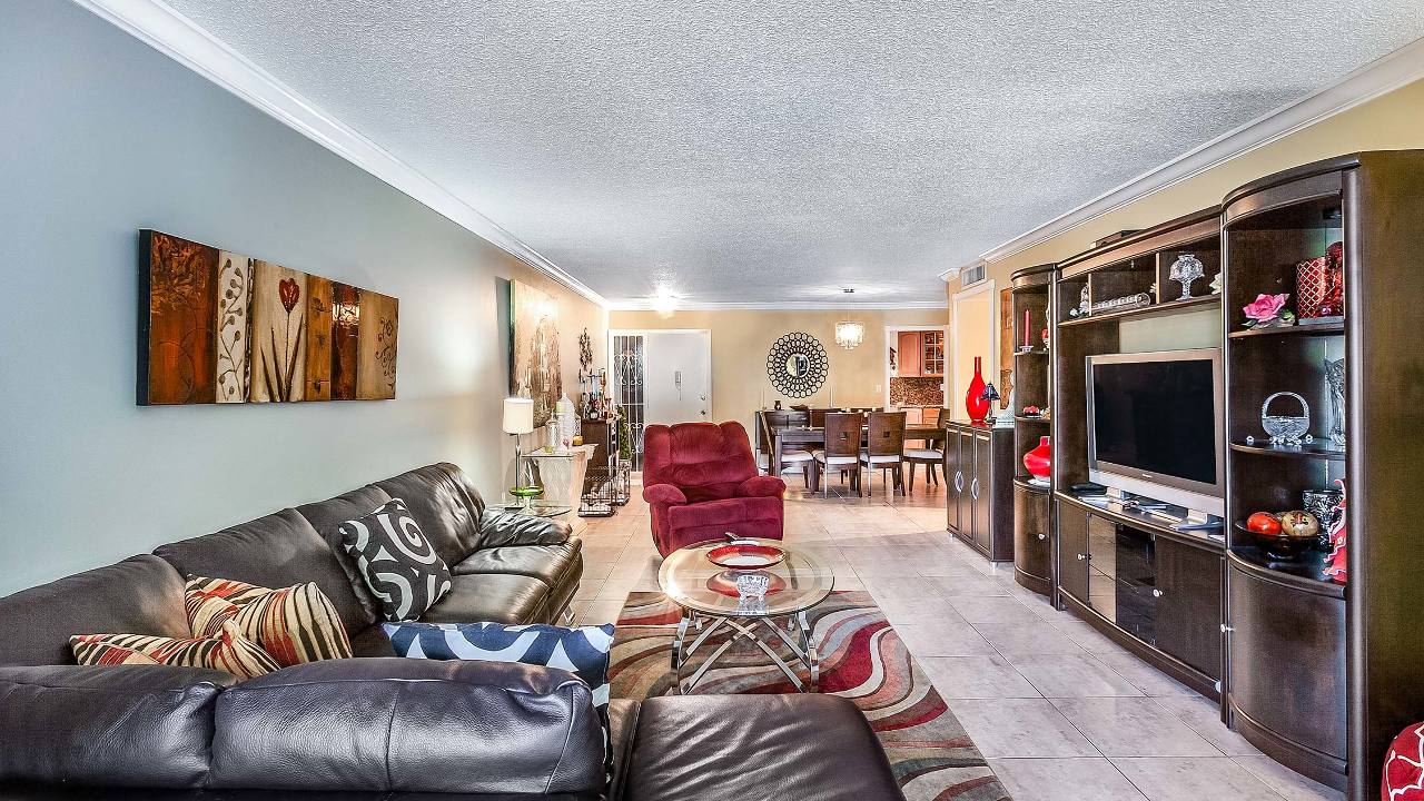 1750-NE-191st-St-05