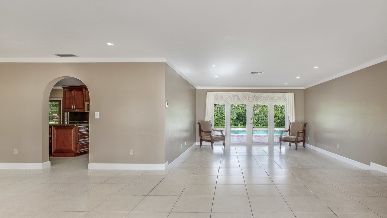11805-SW-107th-Ave-04