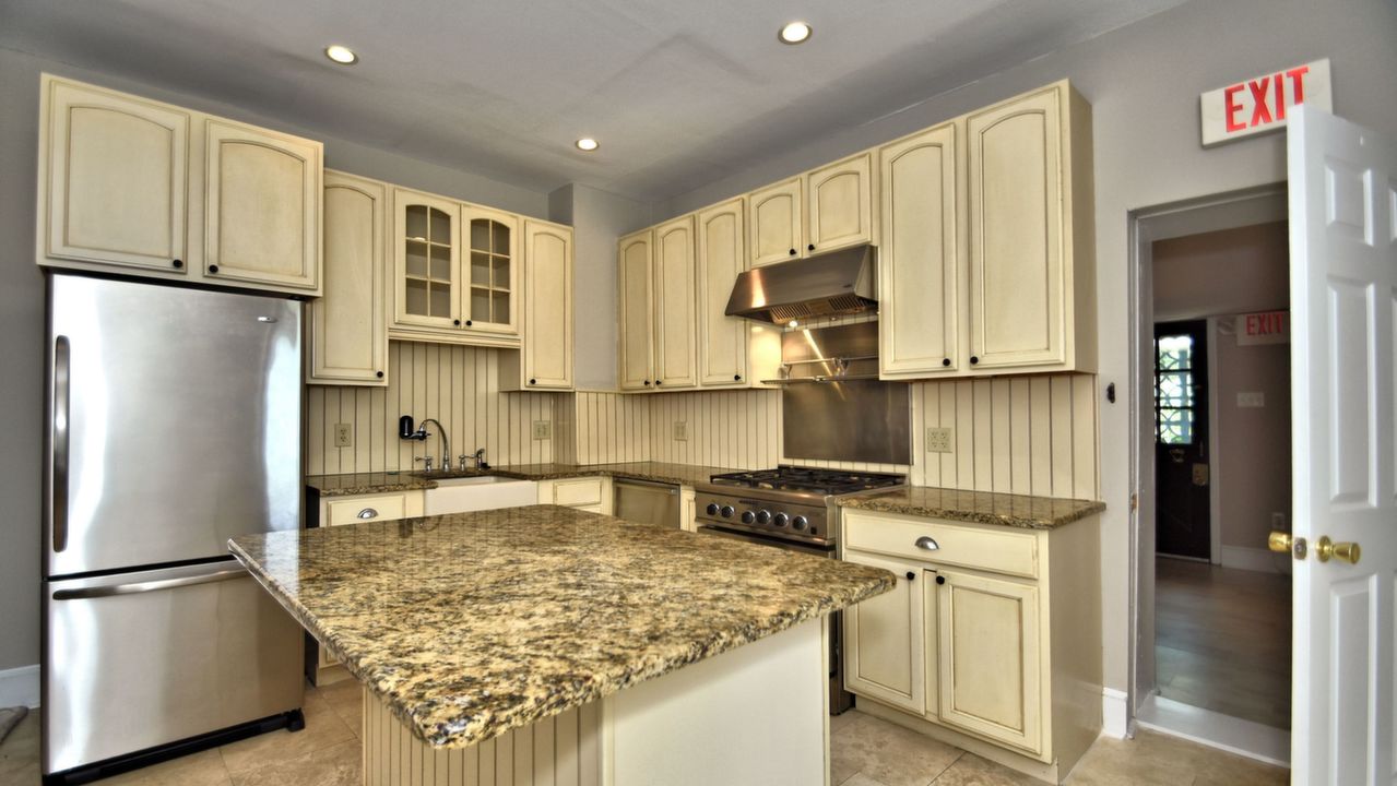 122 Bridge St, Phoenixville, PA, 19460 Scene 3