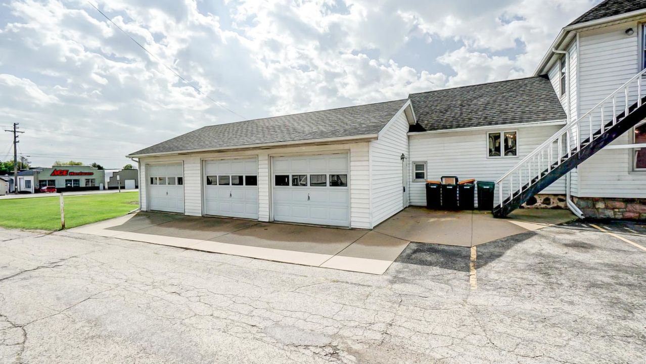 113 South Beebe Street-46