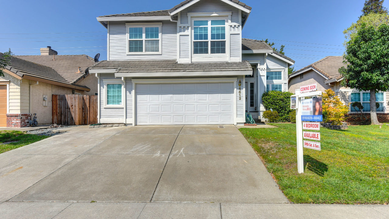 8612 Edgewater Way, Elk Grove, CA, 95758 Scene 2