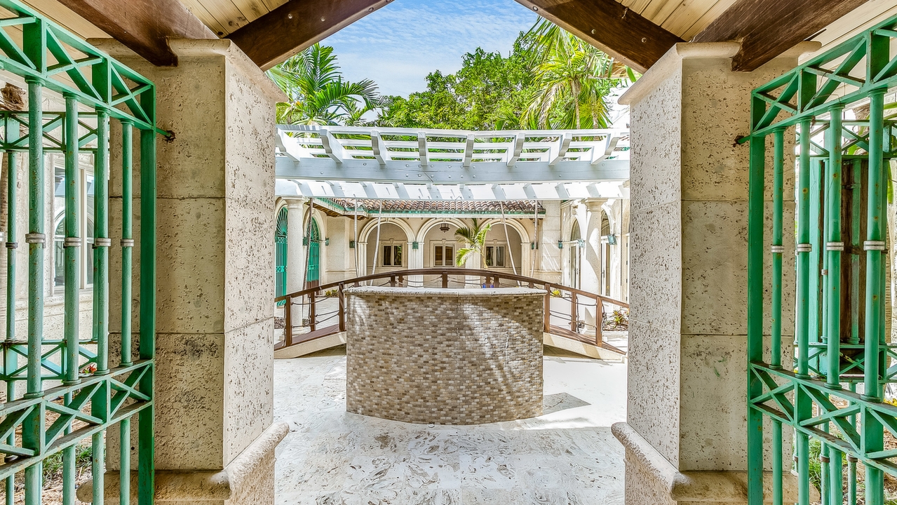 3504-Banyan-Cir-04